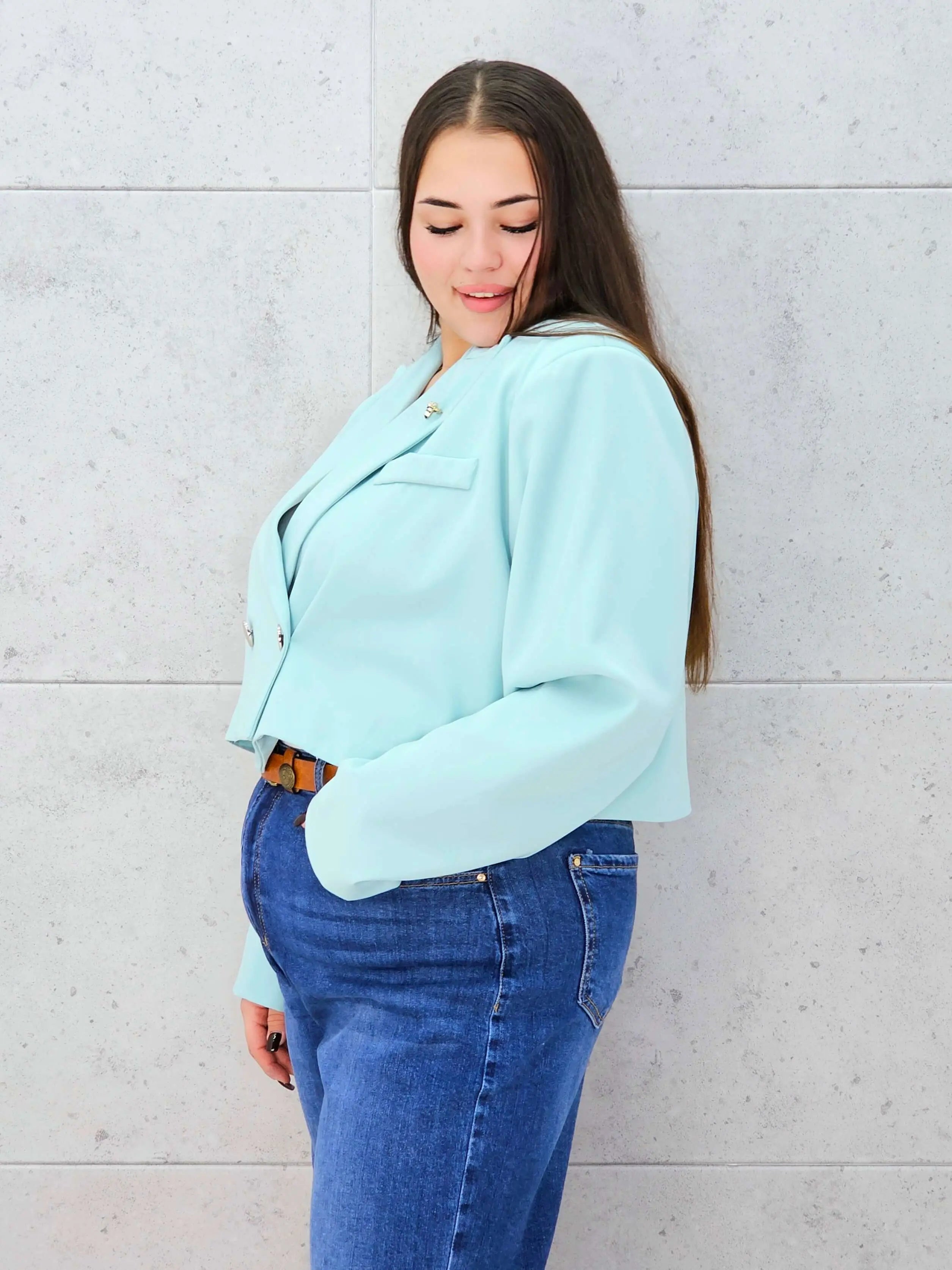 Krótka marynarka plus size z guzikami – stylowa i nowoczesna Stylowa XL Stylowa XL