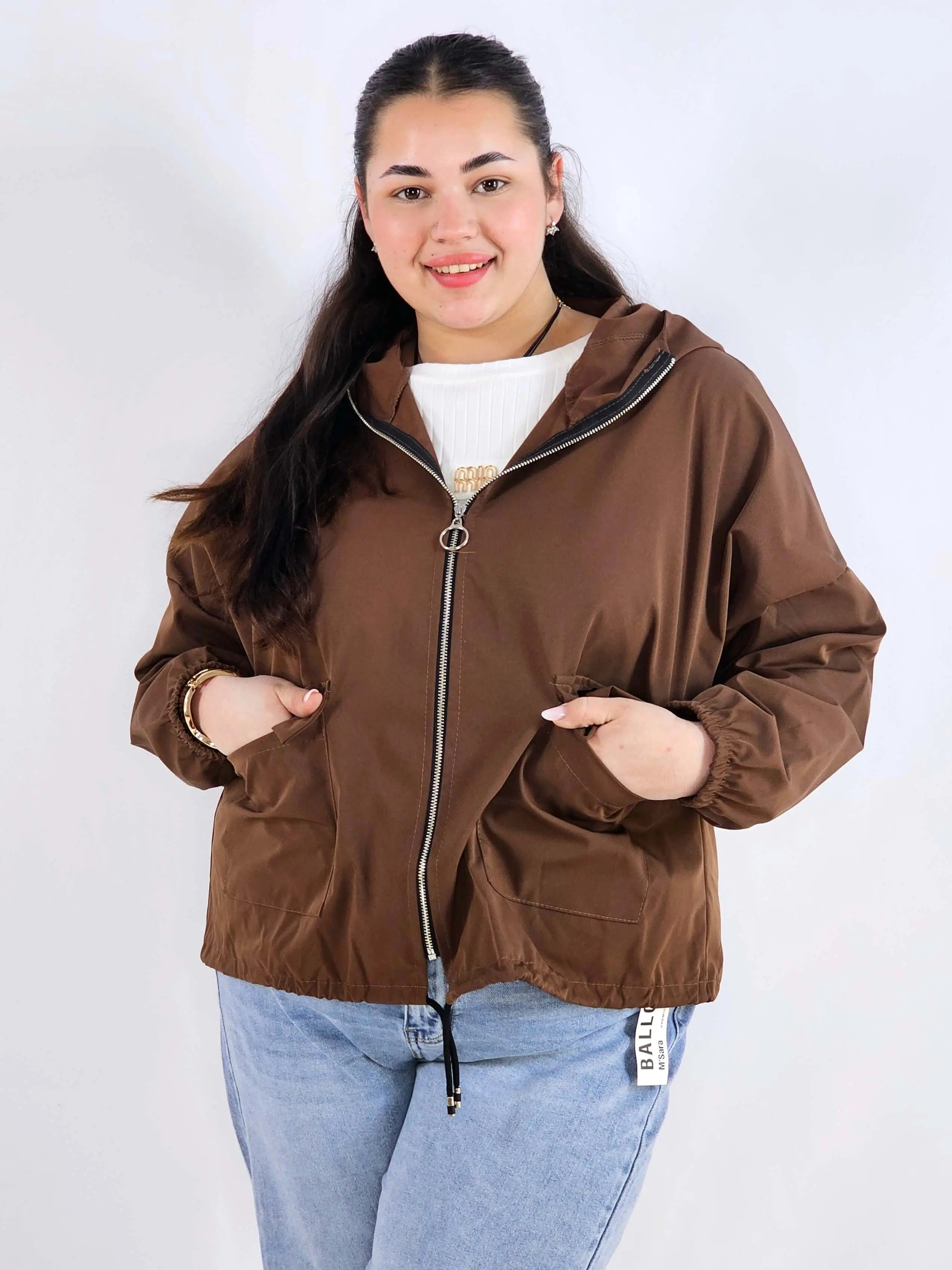 Kurtka damska – lekka, modna i praktyczna propozycja plus size Stylowa XL