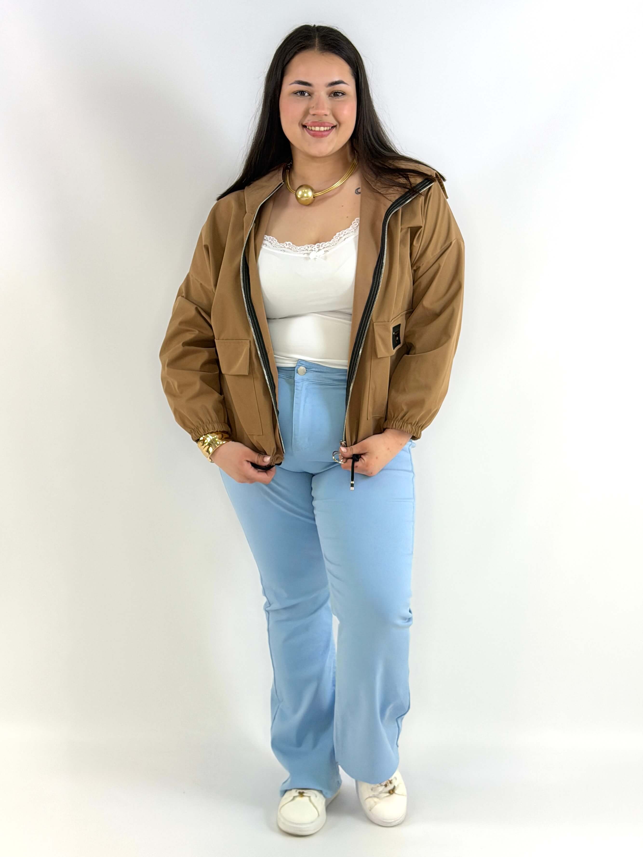 Kurtka damska – lekka, modna i praktyczna propozycja plus size Stylowa XL