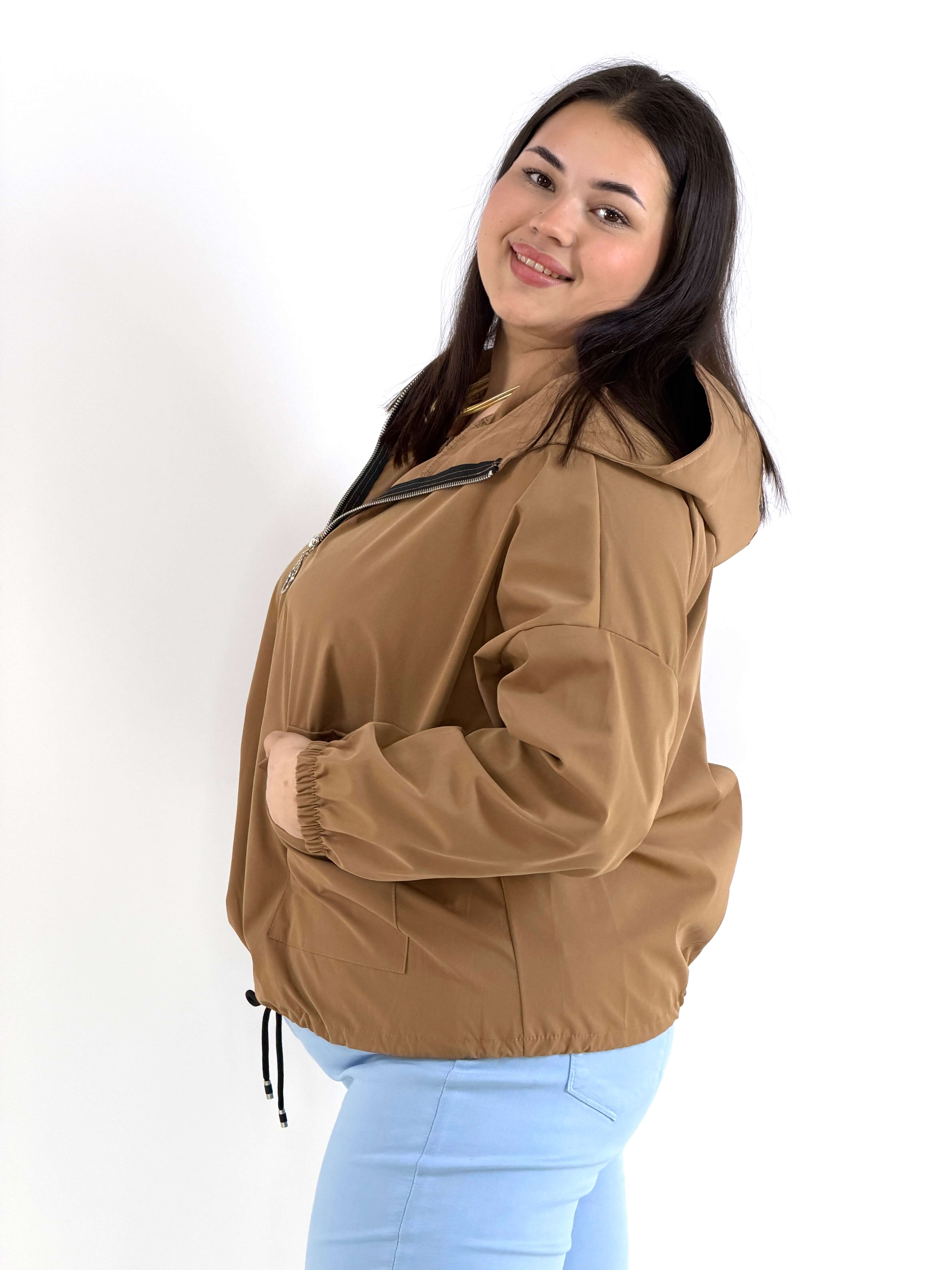Kurtka damska – lekka, modna i praktyczna propozycja plus size Stylowa XL