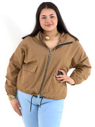 Kurtka damska – lekka, modna i praktyczna propozycja plus size Stylowa XL