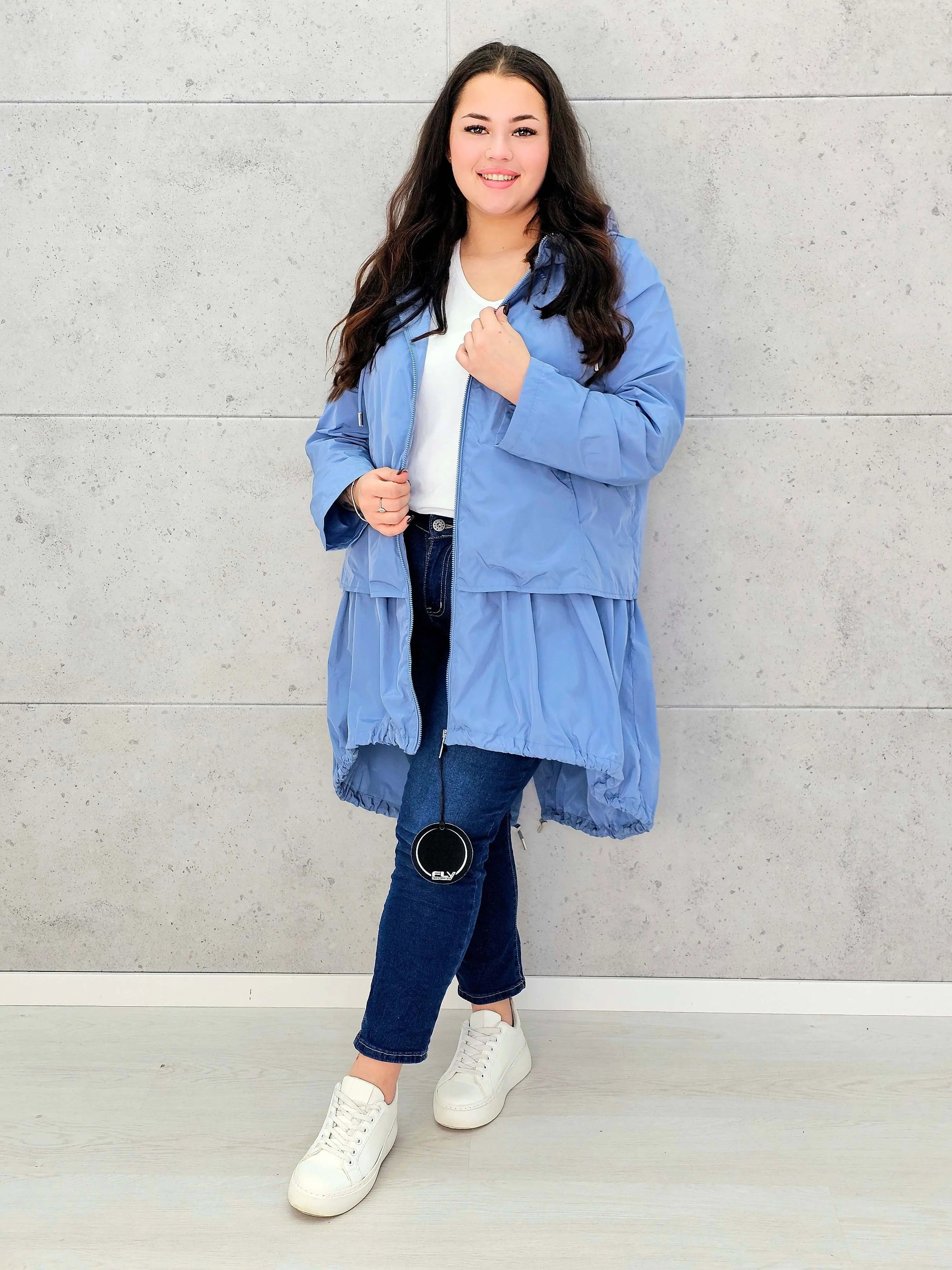 Kurtka damska parka plus size – asymetryczna lekkość i nowoczesny styl plus size Stylowa XL