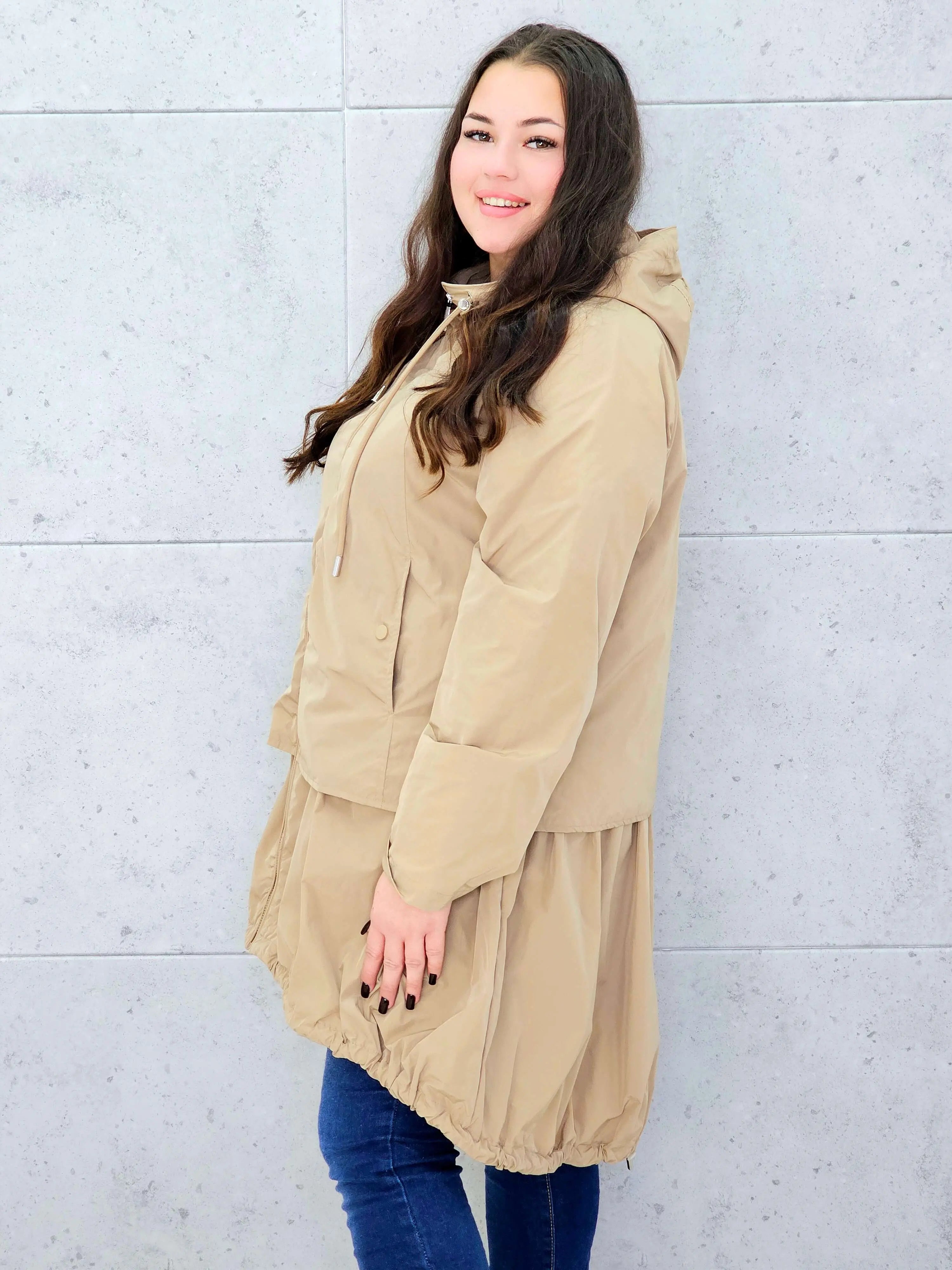 Kurtka damska parka plus size – asymetryczna lekkość i nowoczesny styl plus size Stylowa XL