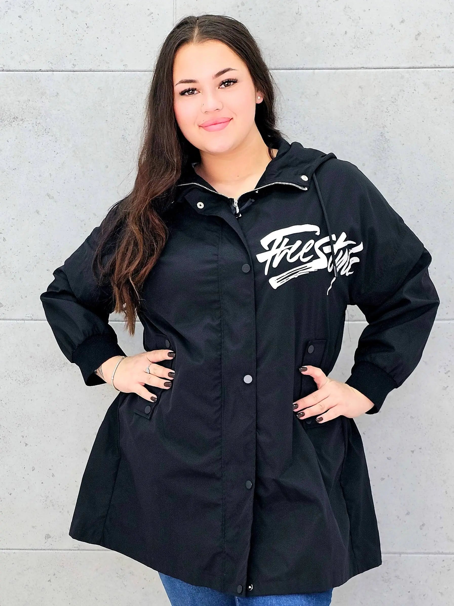 Kurtka damska z nadrukiem freestyle XXL – modny miejski styl w wersji plus size Stylowa XL