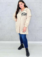 Kurtka damska z nadrukiem freestyle XXL – modny miejski styl w wersji plus size Stylowa XL