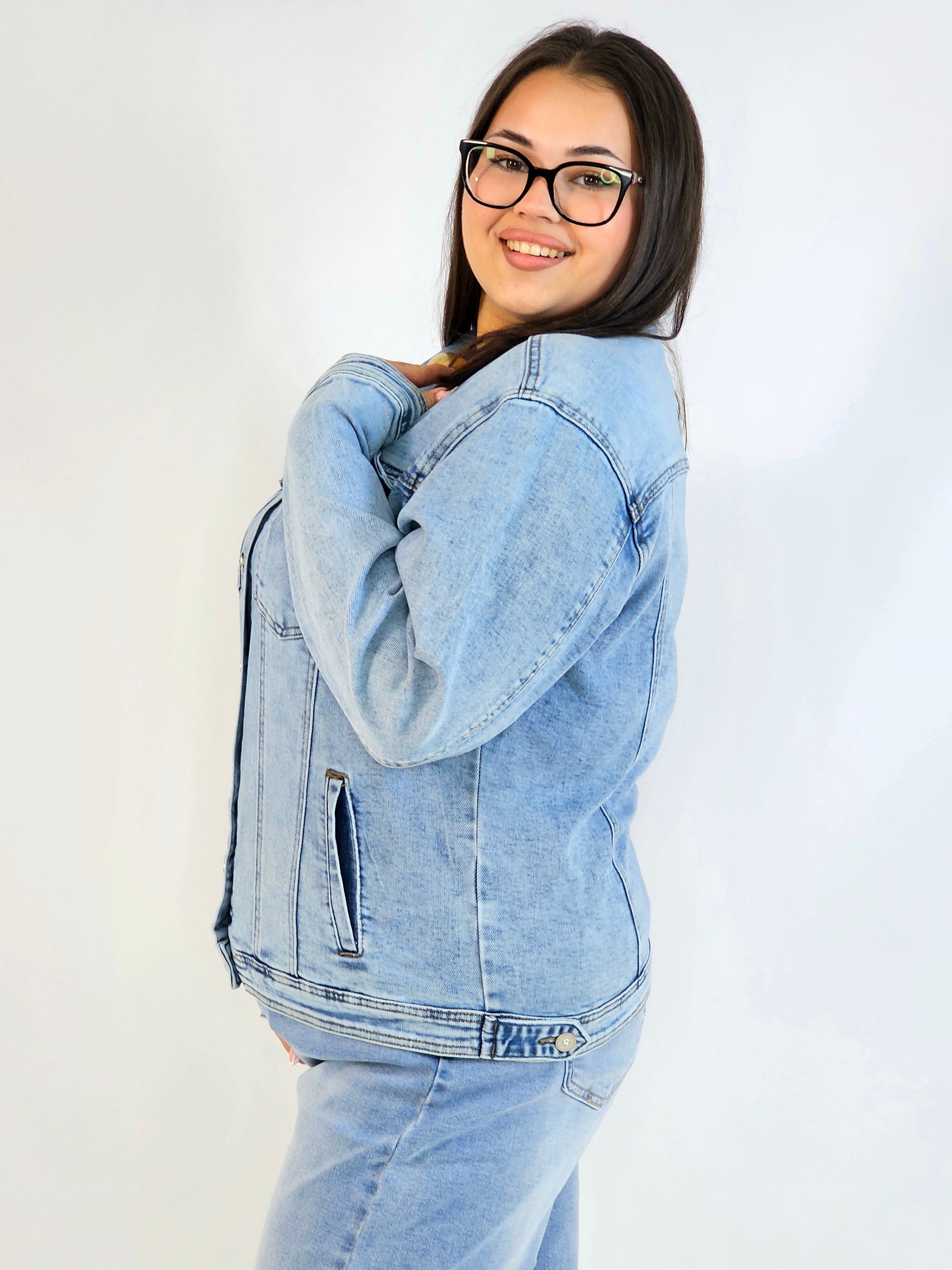 Kurtka jeansowa plus size – klasyczna katana jeansowa damska Stylowa XL