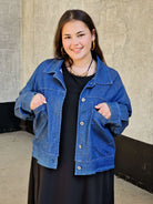 Kurtka jeansowa plus size – modna klasyka w wygodnym wydaniu Stylowa XL