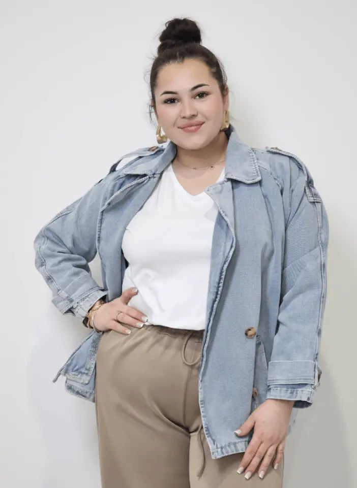 Kurtka jeansowa plus size – stylowa, wygodna i ponadczasowa Stylowa XL