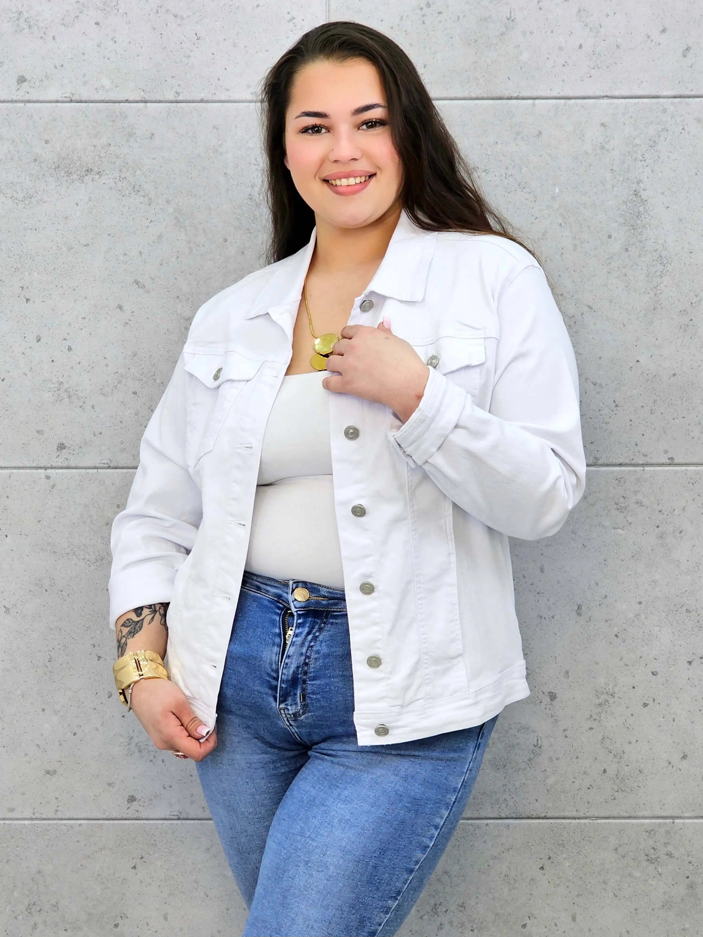 Kurtka jeansowa plus size biała – klasyczna katana XXL Stylowa XL Stylowa XL