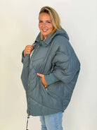 Kurtka pikowana Plus Size – lekka kurtka oversize z kapturem Stylowa XL