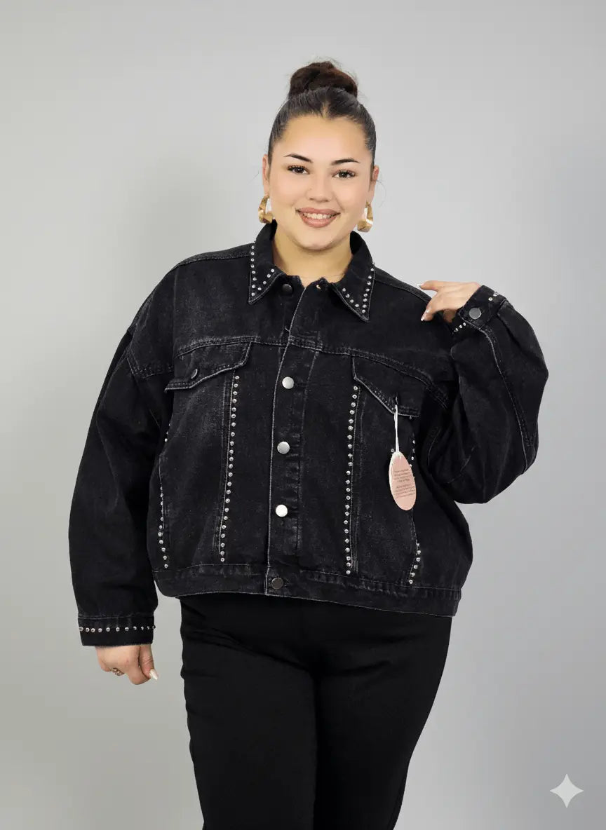Kurtka plus size XXL z ćwiekami – czarna, modna i wyrazista Stylowa XL