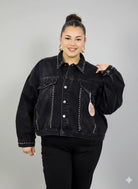 Kurtka plus size XXL z ćwiekami – czarna, modna i wyrazista Stylowa XL