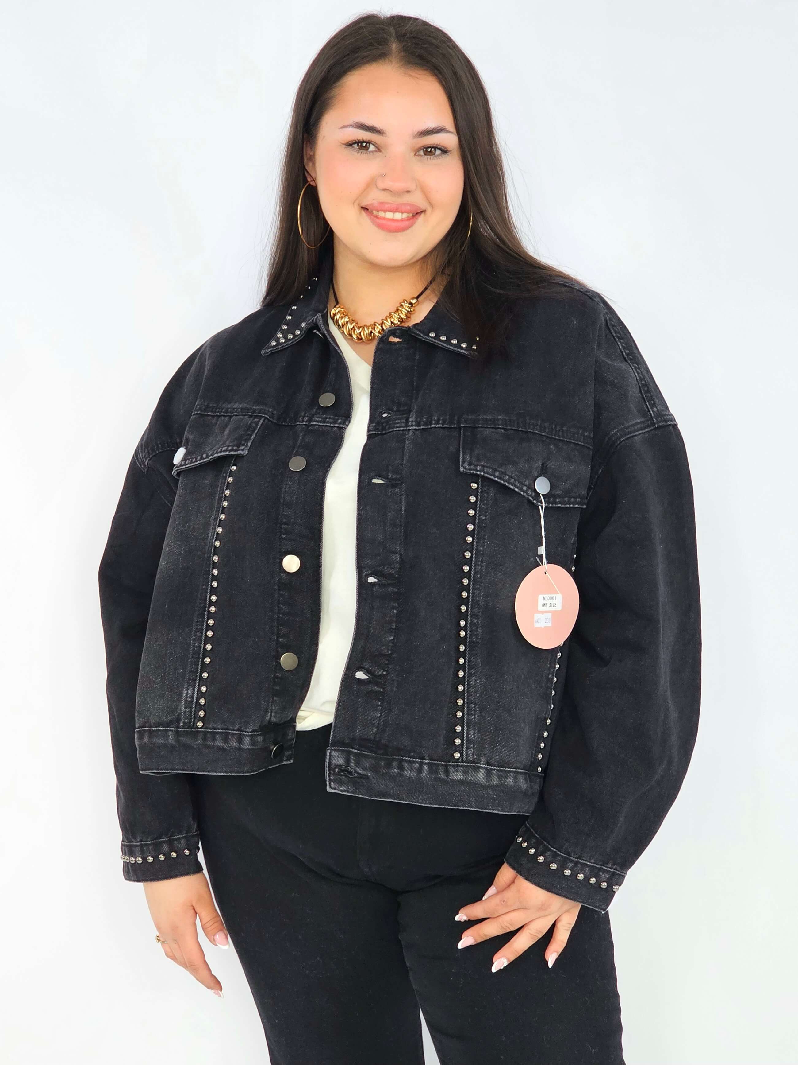 Kurtka plus size XXL z ćwiekami – czarna, modna i wyrazista Stylowa XL