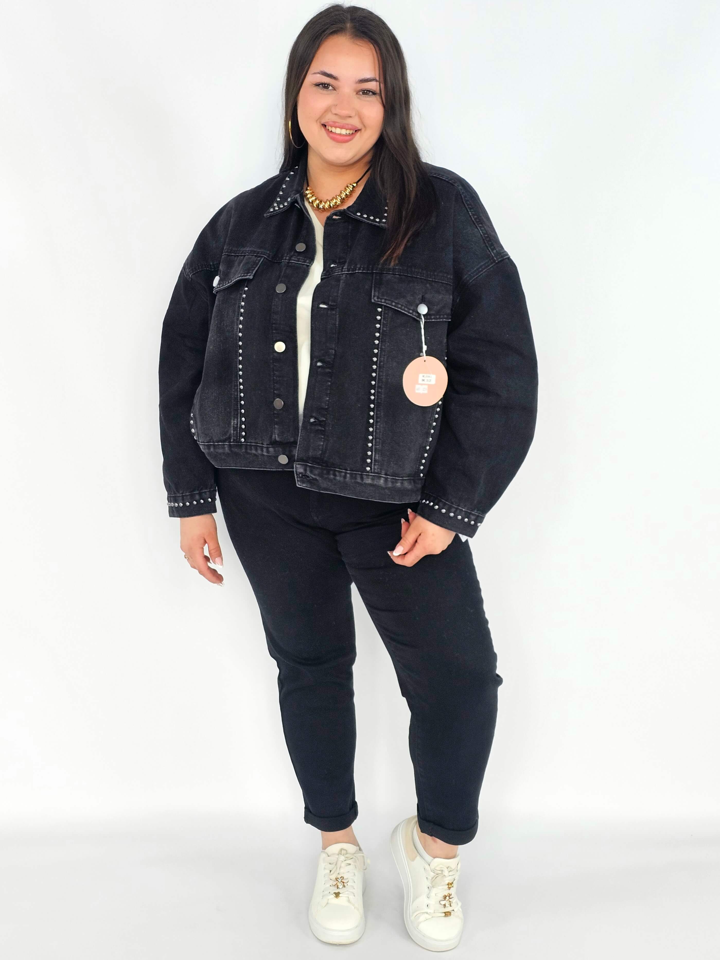 Kurtka plus size XXL z ćwiekami – czarna, modna i wyrazista Stylowa XL