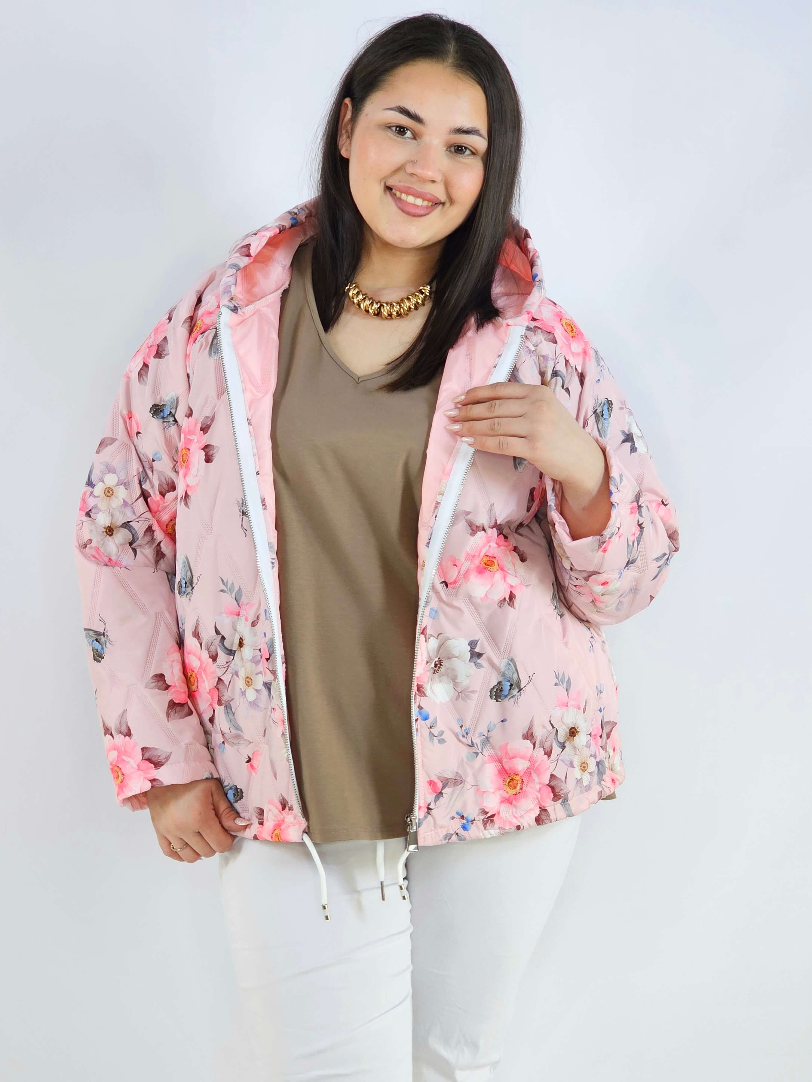 Kurtka plus size – krótka pikowana kurtka XXL na zamek z florystycznym nadrukiem Stylowa XL