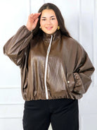 Kurtka plus size bomberka o luźnym kroju z suwakiem Stylowa XL