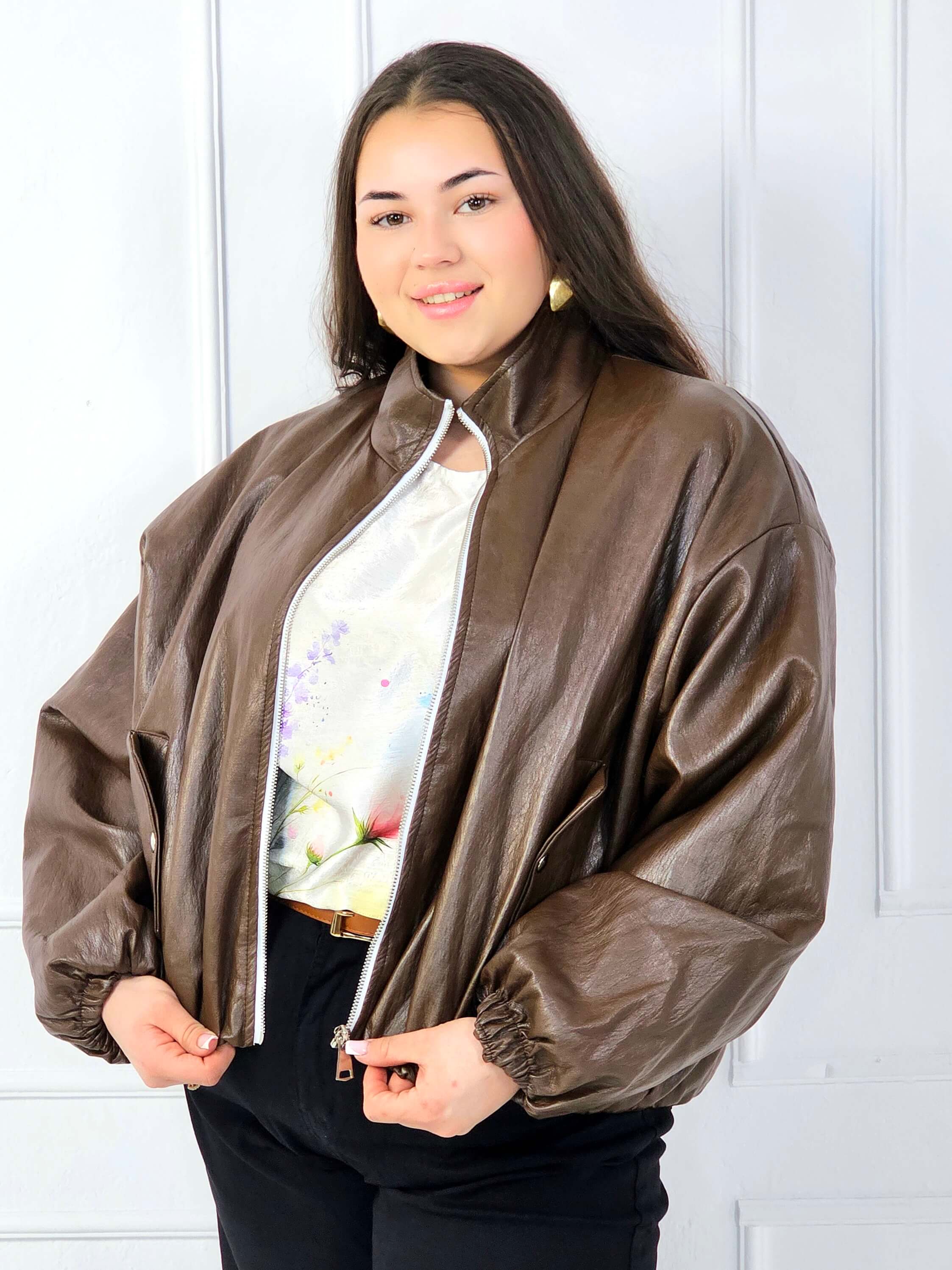 Kurtka plus size bomberka o luźnym kroju z suwakiem Stylowa XL