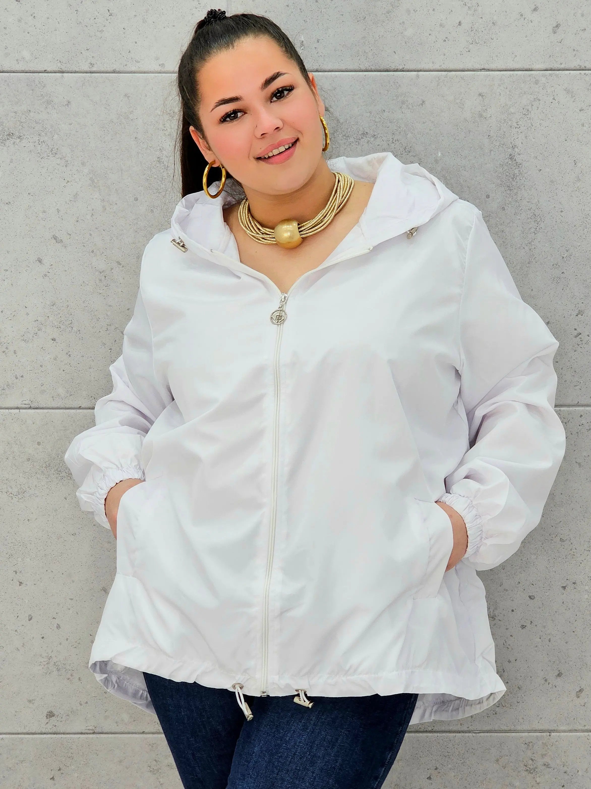 Kurtka plus size lekka na zamek – idealna na wiosnę i lato w Stylowa XL Stylowa XL