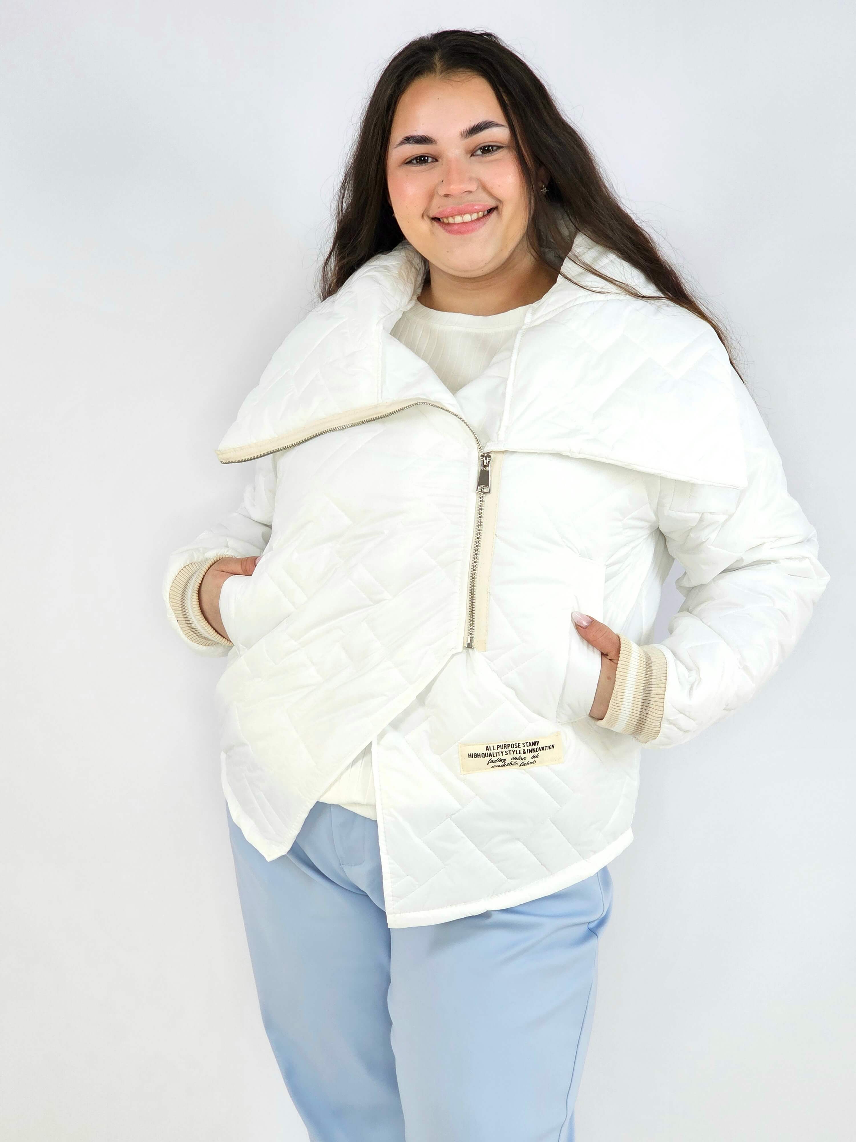 Kurtka plus size pikowana z asymetrycznym zamkiem – modna kurtka przejściowa XXL Stylowa XL