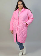 Kurtka plus size pikowana z dłuższym fasonem i kieszeniami Stylowa XL