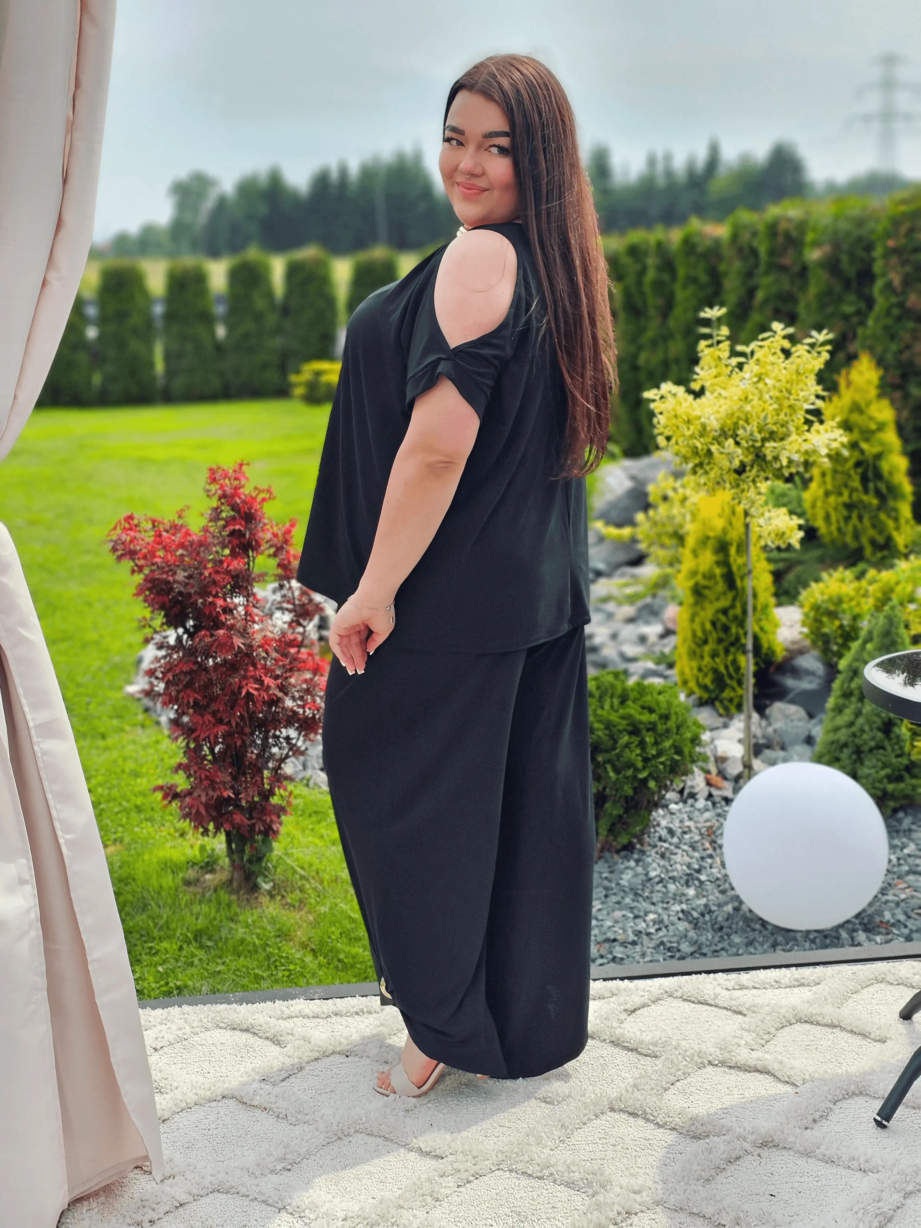 Letni komplet z odkrytymi ramionami Stylowa XL