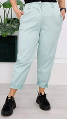 Livans – spodnie, które łączą styl i wygodę - mięta Stylowa XL