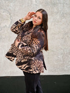 Marynarka damska w odważny wzór zwierzęcy Stylowa XL