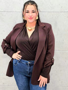 Marynarka plus size – elegancja, która pasuje do każdej stylizacji. Stylowa XL