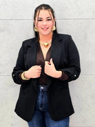 Marynarka plus size – elegancja, która pasuje do każdej stylizacji. Stylowa XL