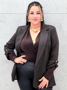 Marynarka plus size – elegancja, która pasuje do każdej stylizacji. Stylowa XL