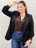 Marynarka plus size – elegancja, która pasuje do każdej stylizacji. Stylowa XL
