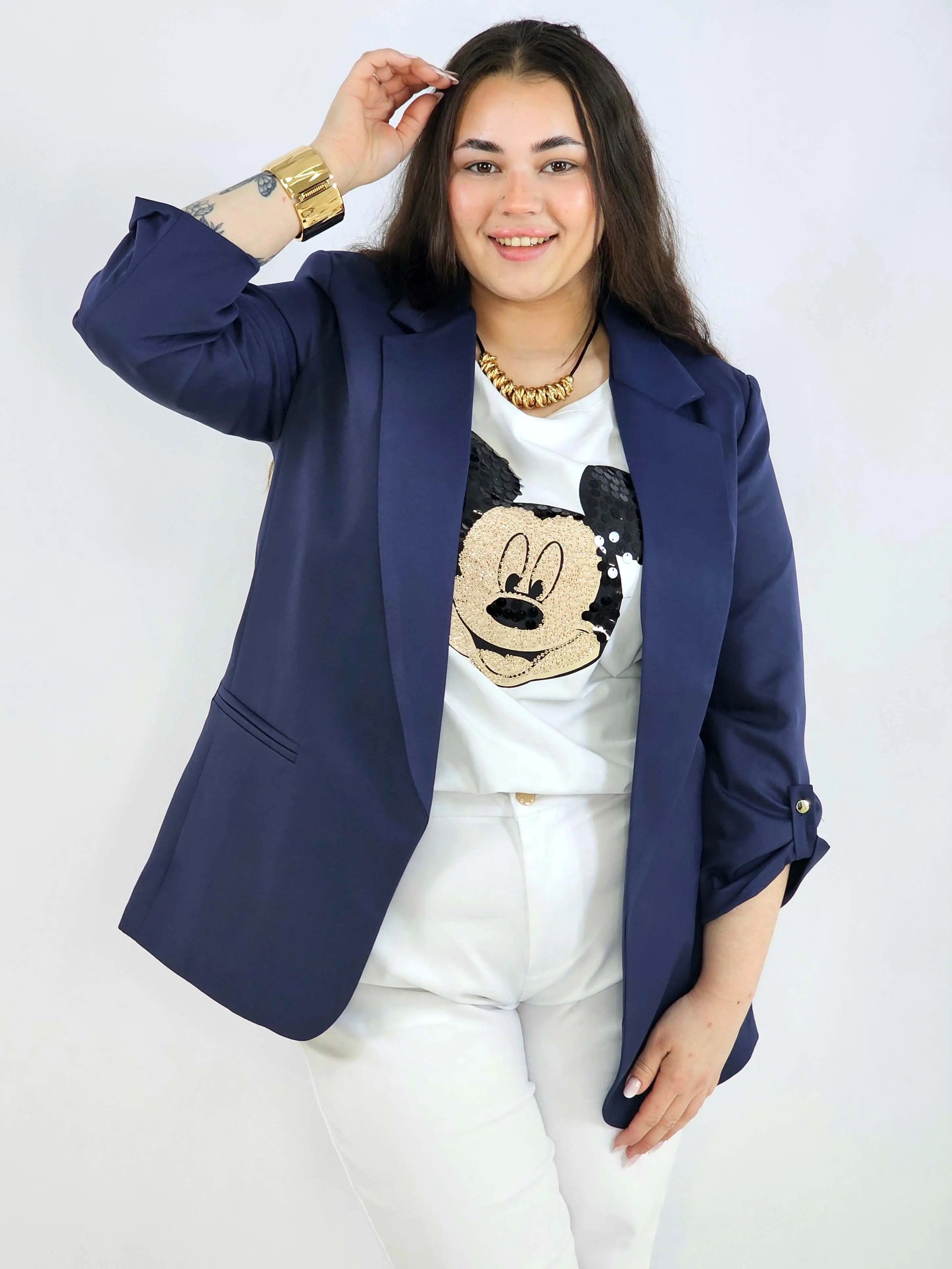 Marynarka plus size – elegancja, która pasuje do każdej stylizacji. Stylowa XL