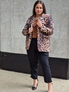 Marynarka plus size – elegancka, stylowa i idealnie dopasowana do sylwetki Stylowa XL