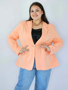 Marynarka plus size – elegancki fason dla kobiet XXL na każdą okazję Stylowa XL