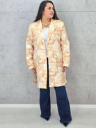 Marynarka plus size – lekka narzutka z subtelnym kwiatowym motywem XXL Stylowa XL