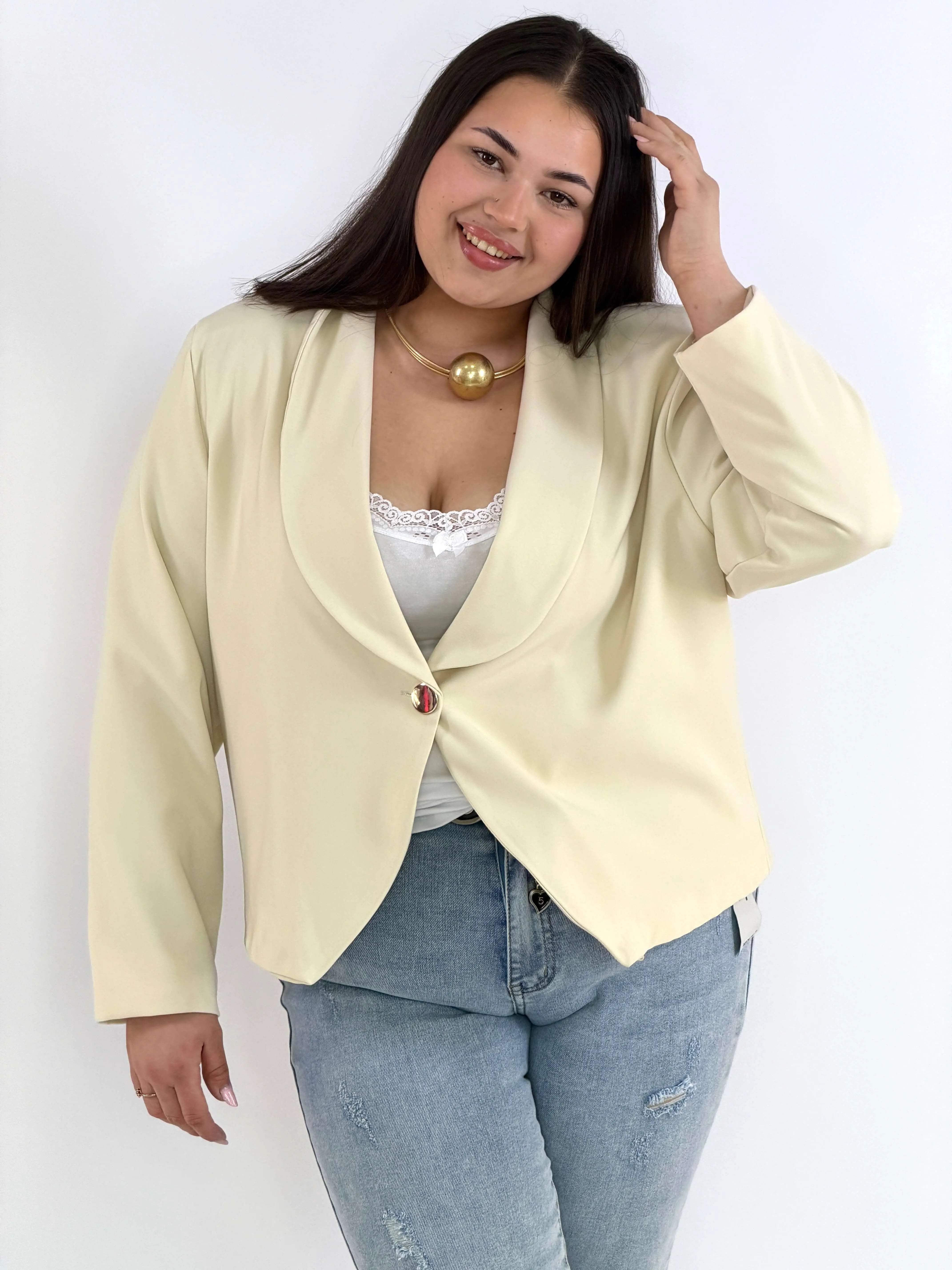 Marynarka plus size elegancka o krótkim kroju XXL Stylowa XL