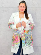 Marynarka plus size w kwiaty – elegancja dla kobiet XXL Stylowa XL