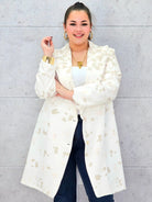 Marynarka plus size w nowoczesny wzór – elegancja, która przyciąga spojrzenia Stylowa XL