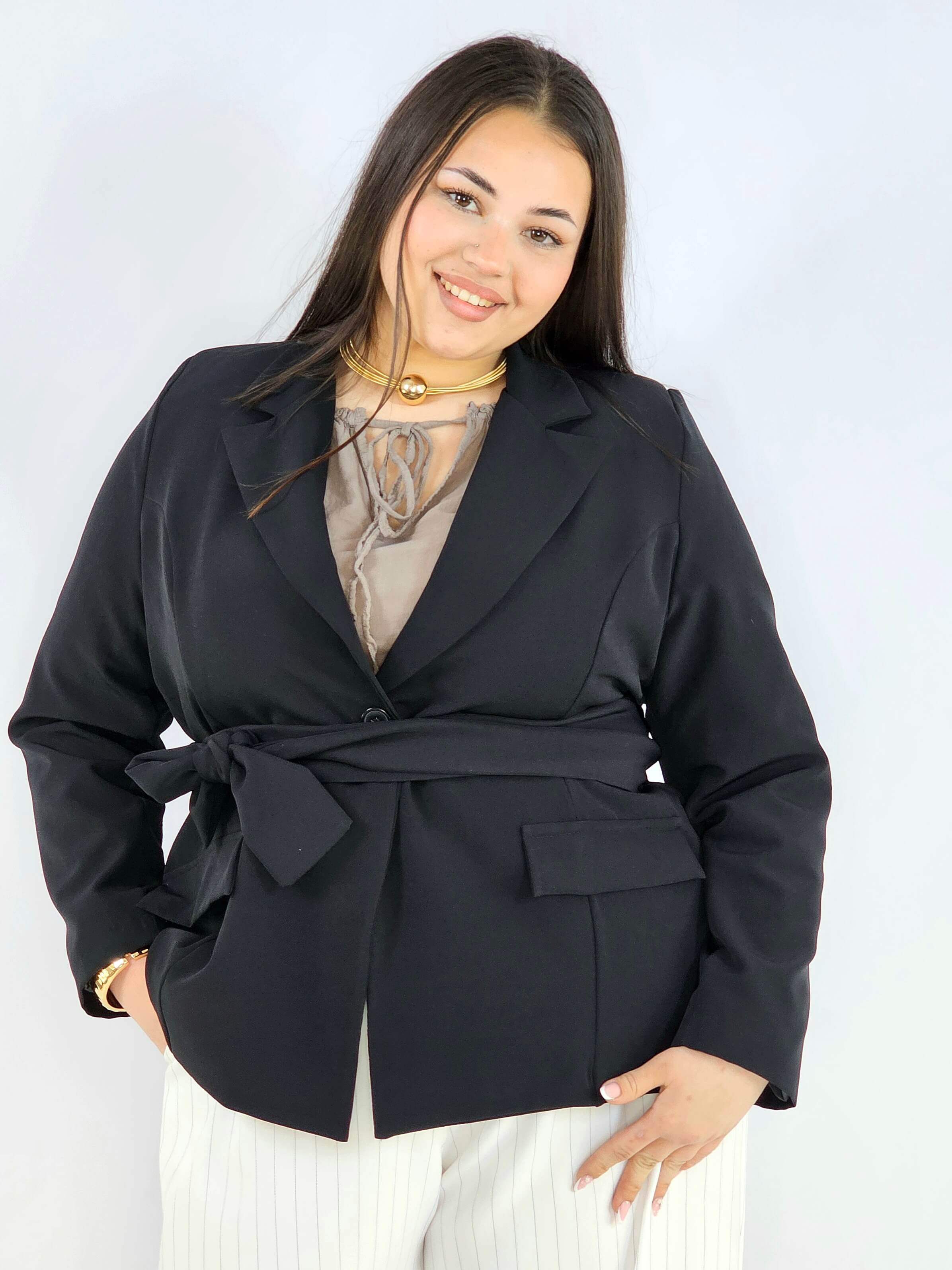Marynarka plus size z wiązaniem elegancka dopasowana i kobieca Stylowa XL