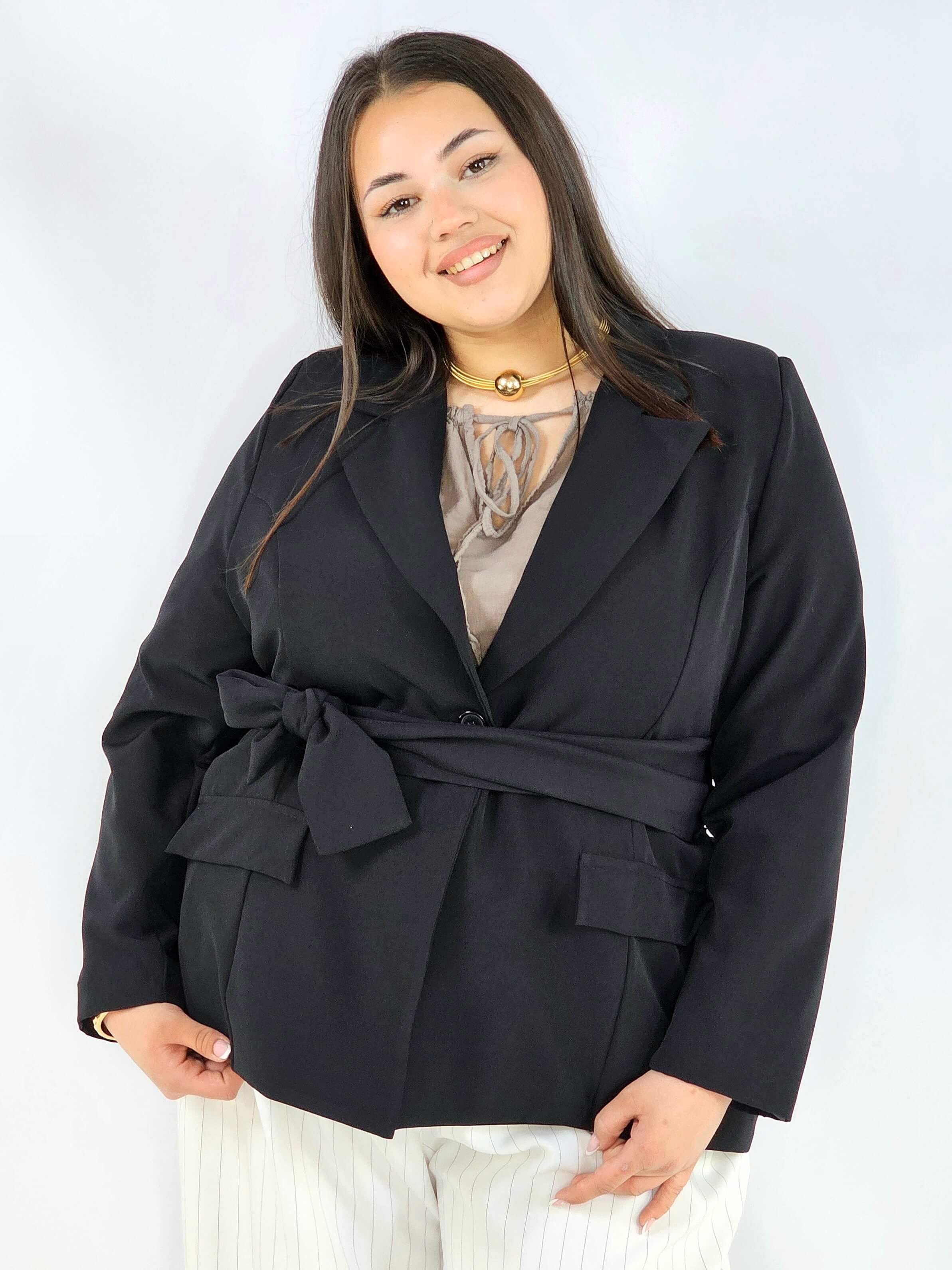 Marynarka plus size z wiązaniem elegancka dopasowana i kobieca Stylowa XL