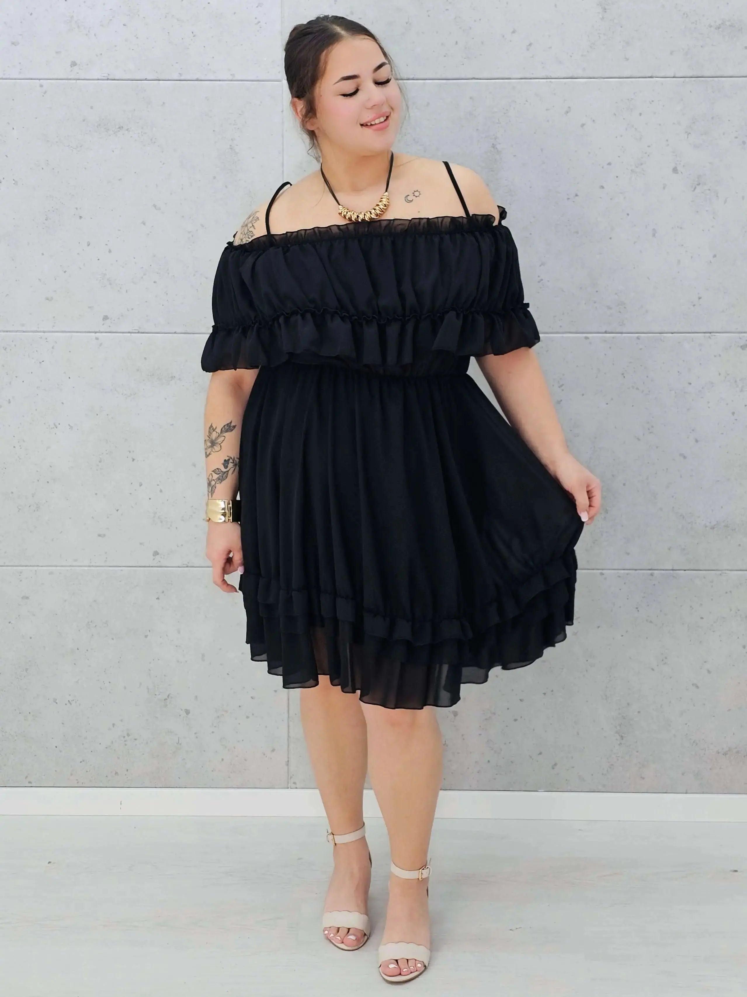 Sukienka hiszpanka mini z falbanami  - czerń Stylowa XL