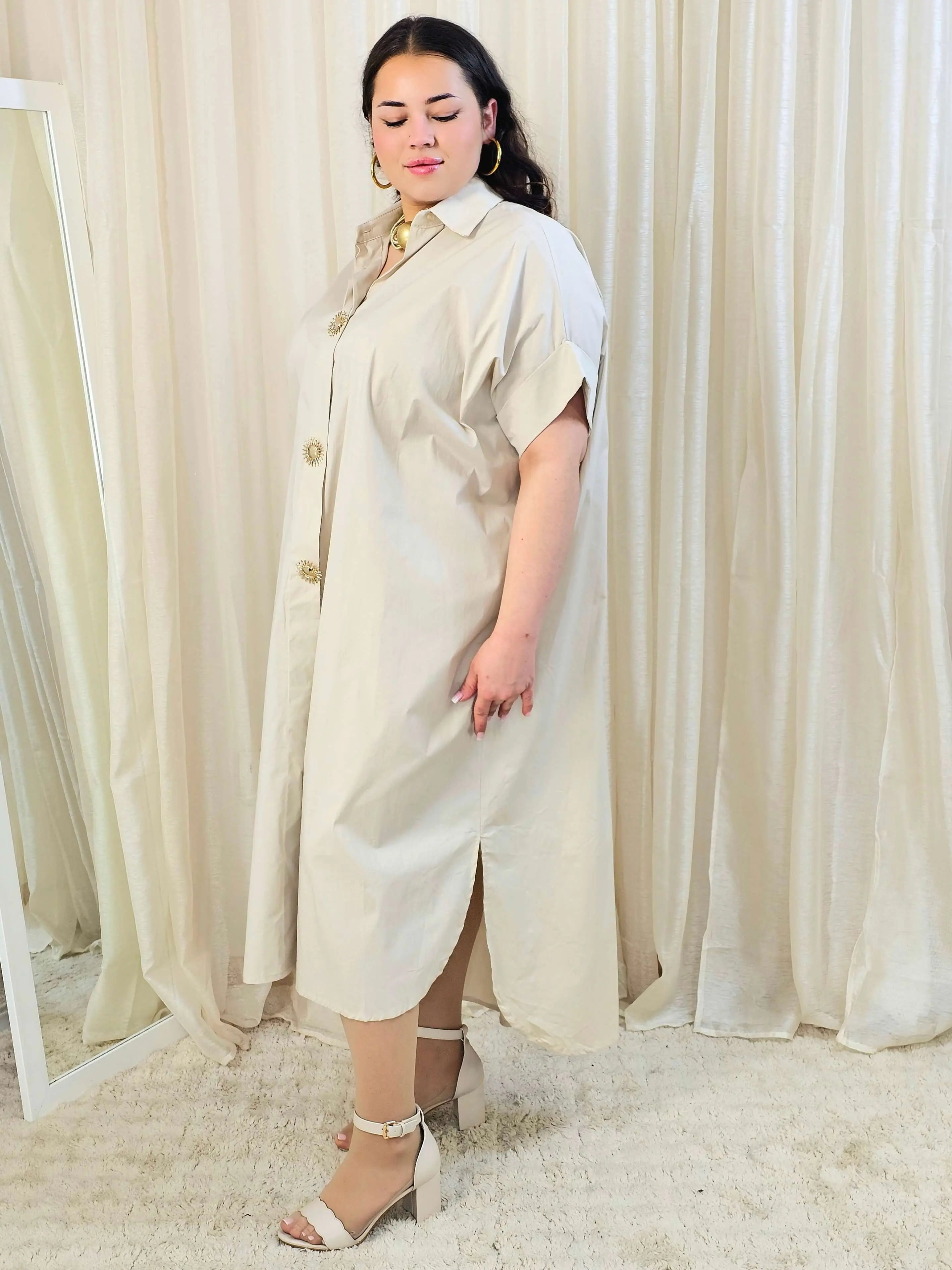 Minimalistyczna sukienka koszulowa z bawełny Stylowa XL