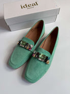 Mokasyny damskie zielone z ozdobnymi kamieniami Ideal Shoes Stylowa XL