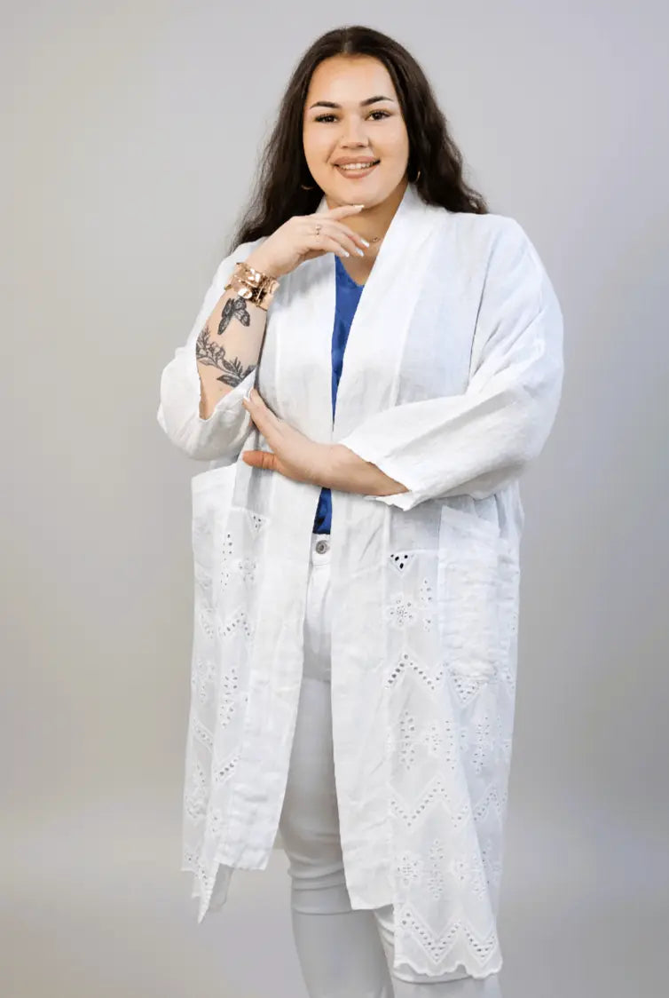 Narzutka lniana plus size z haftem – lekka i przewiewna narzutka XXL dla kobiet Stylowa XL