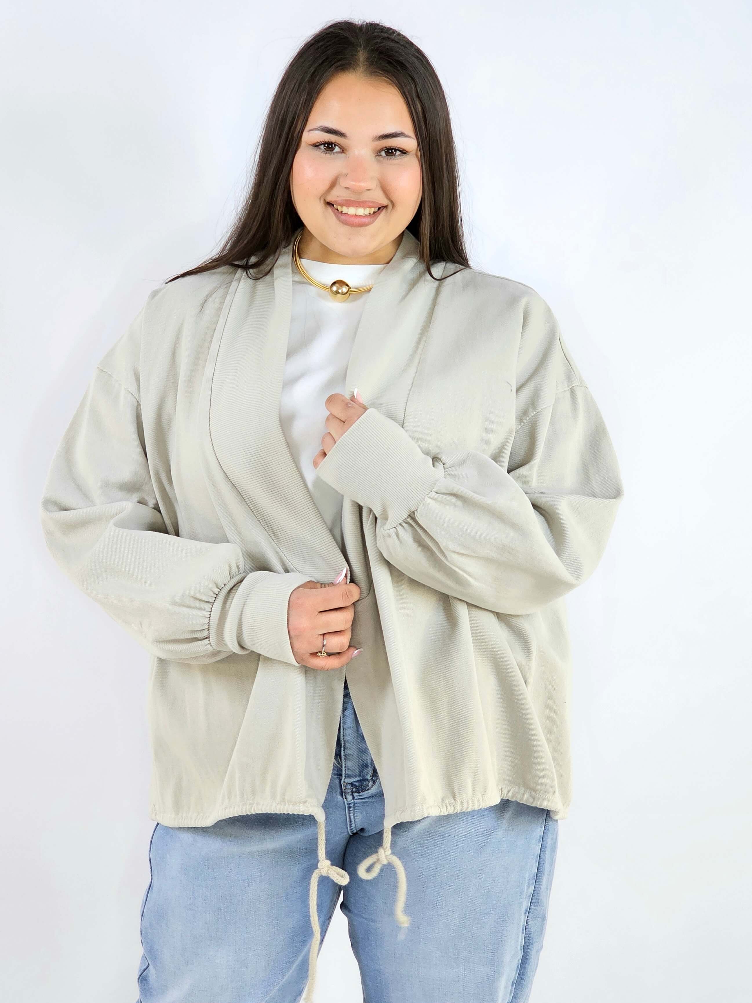 Narzutka plus size lekka oversize wiązana wygodna i stylowa Stylowa XL
