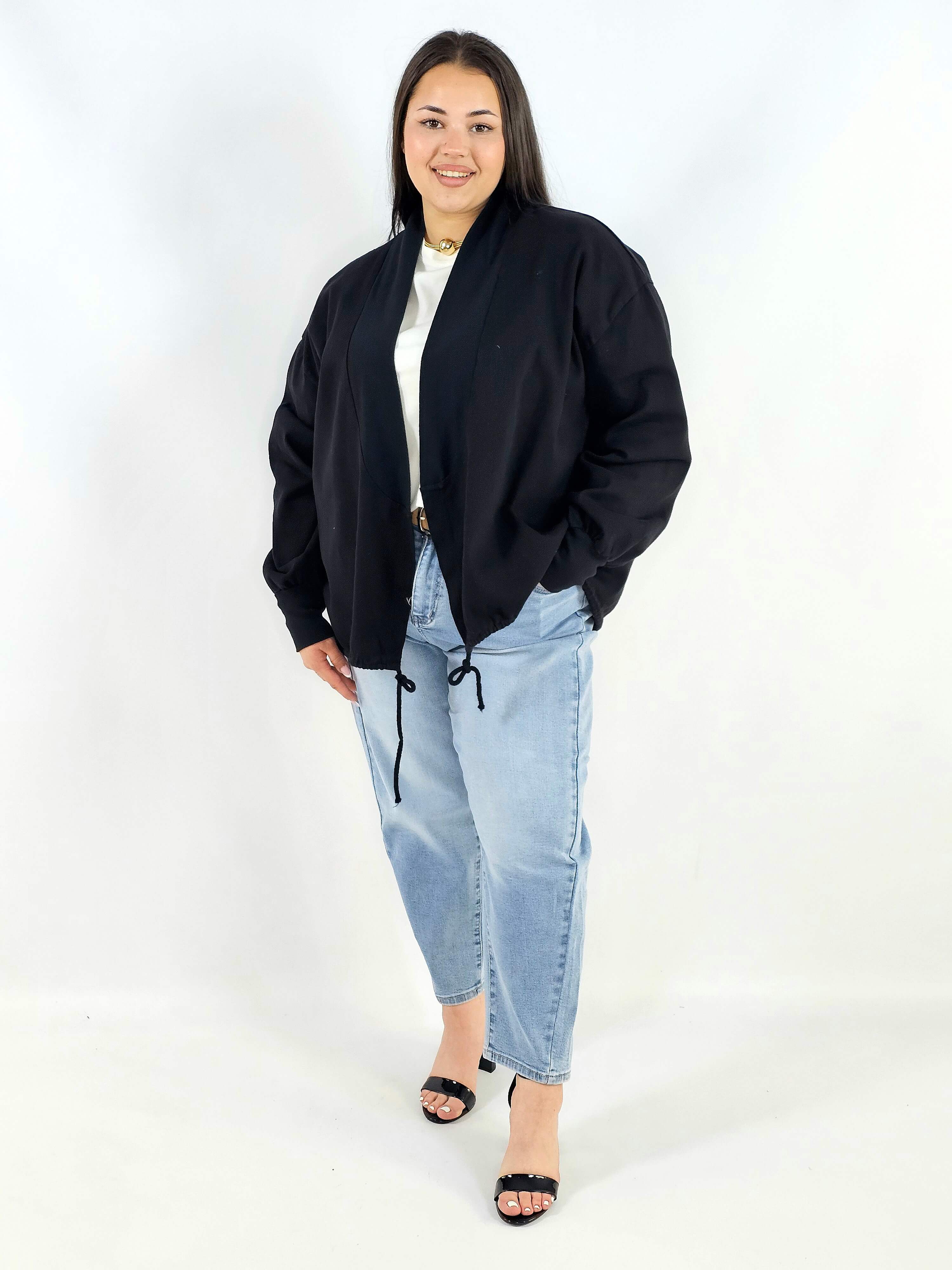 Narzutka plus size lekka oversize wiązana wygodna i stylowa Stylowa XL
