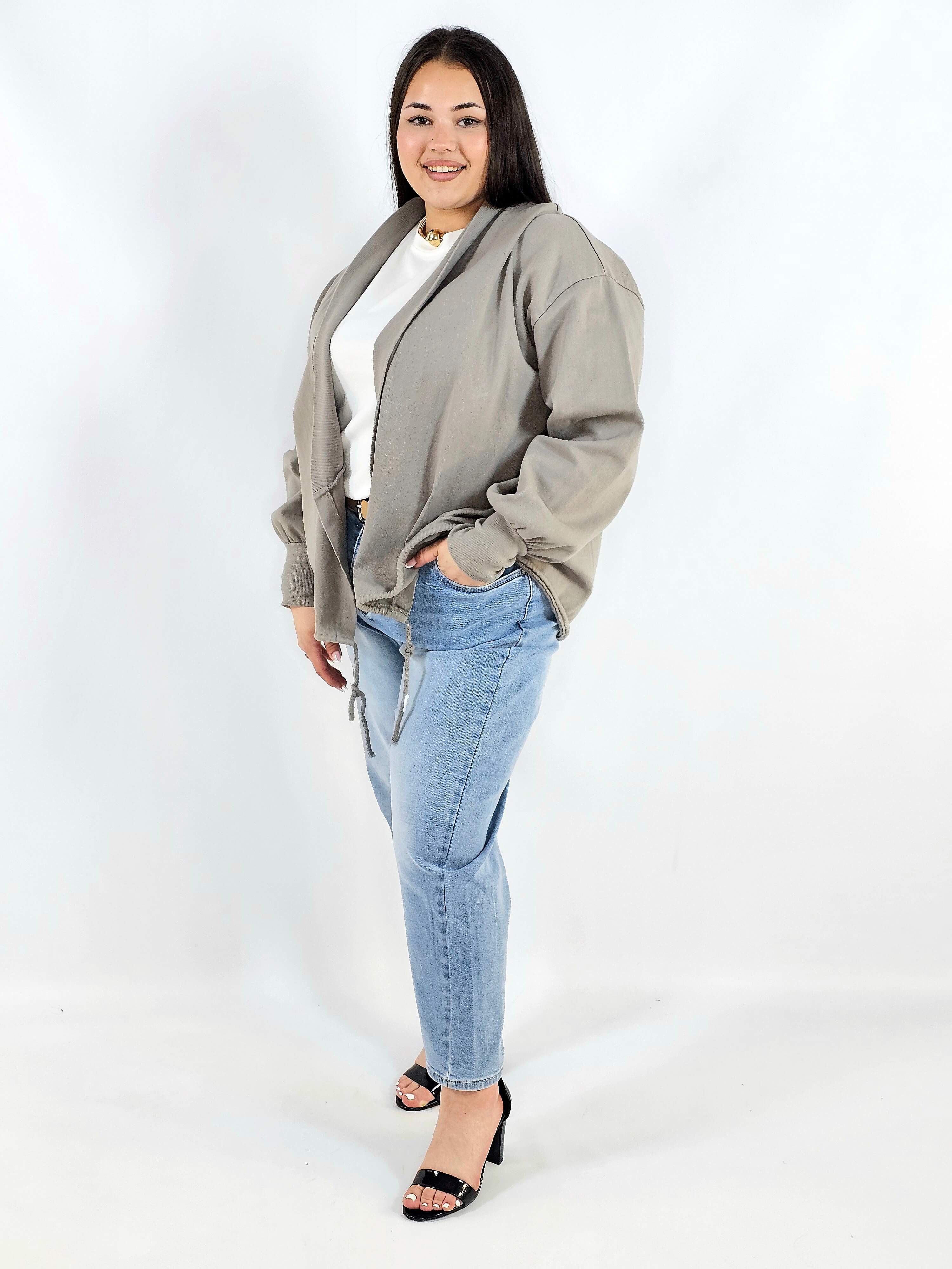 Narzutka plus size lekka oversize wiązana wygodna i stylowa Stylowa XL