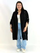 Narzutka plus size lniana z koronką – lekka narzutka XXL w eleganckim stylu Stylowa XL