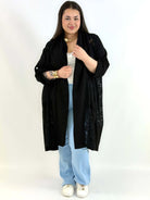 Narzutka plus size lniana z koronką – lekka narzutka XXL w eleganckim stylu Stylowa XL
