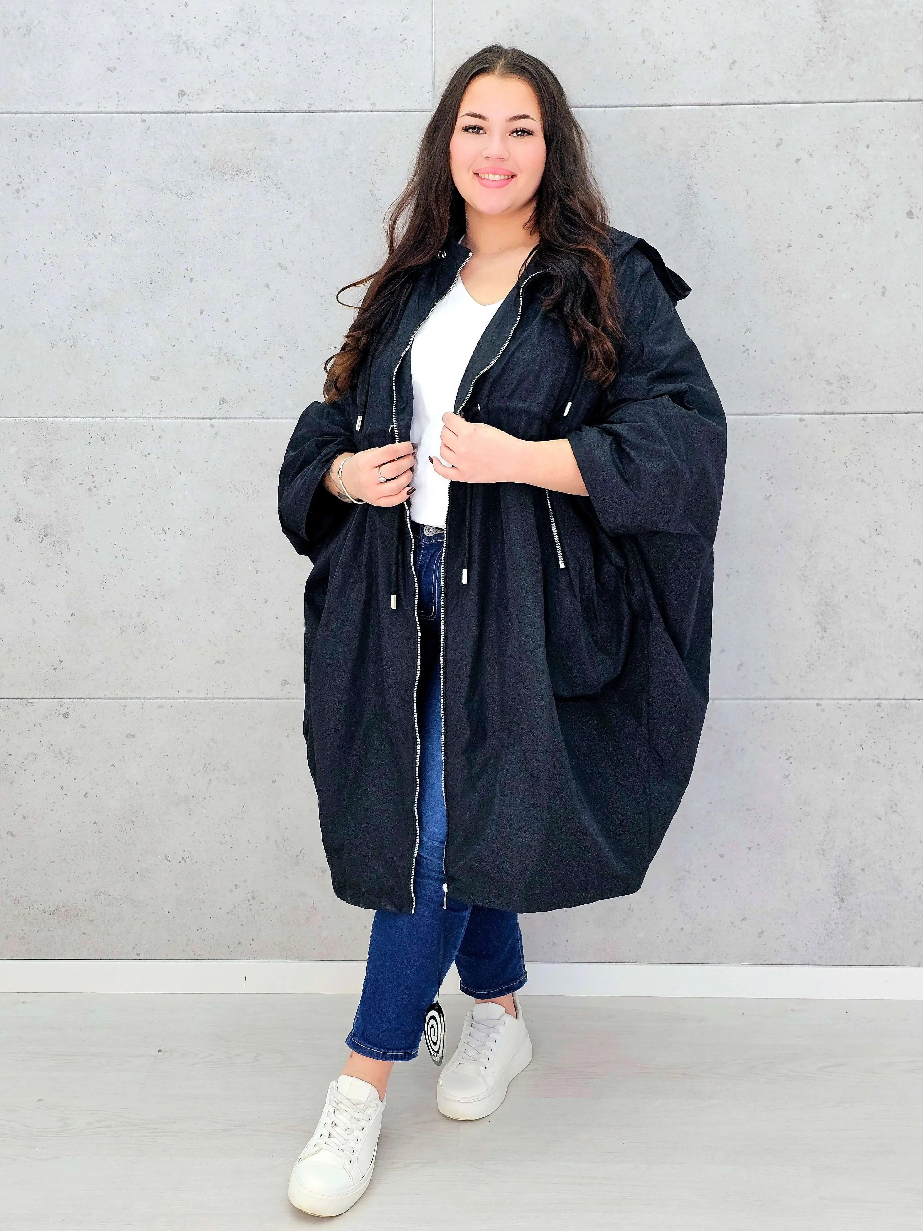 Parka oversize – lekkość, styl i swoboda w modzie plus size Stylowa XL